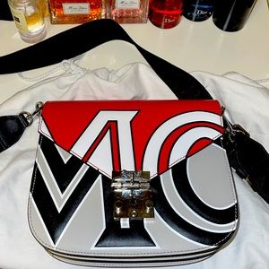 McM crossbody